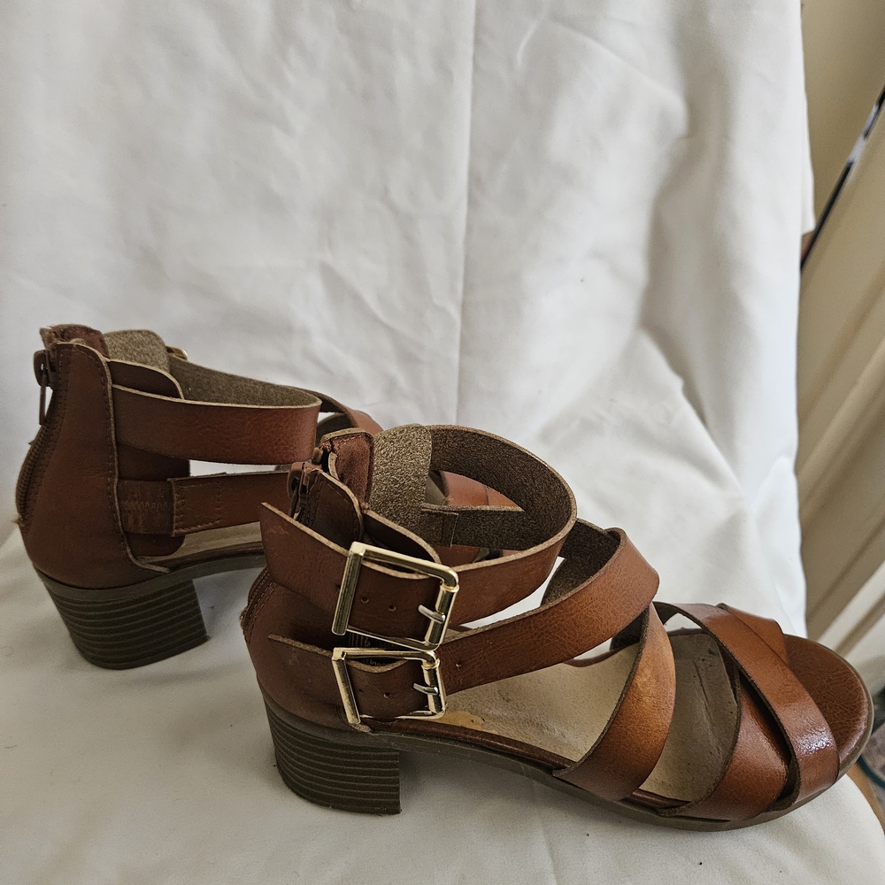 Material Girl Brown Strappy Sandals - Picture 3 of 4
